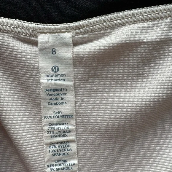 Lululemon Athletica Groovy Run shorts. Gingham plaid size 8. - Picture 5 of 9